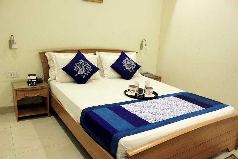 Treebo Palm Tree Palam Vihar Hotel Gurgaon Luaran gambar