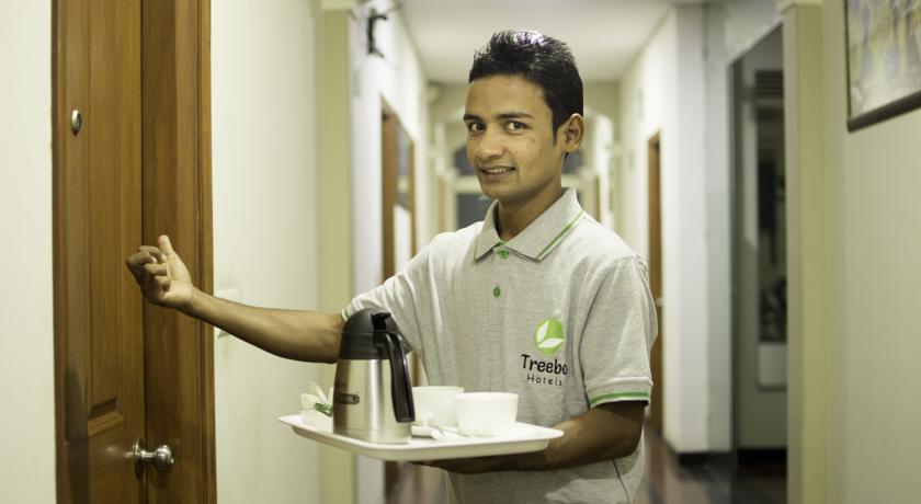 Treebo Palm Tree Palam Vihar Hotel Gurgaon Luaran gambar