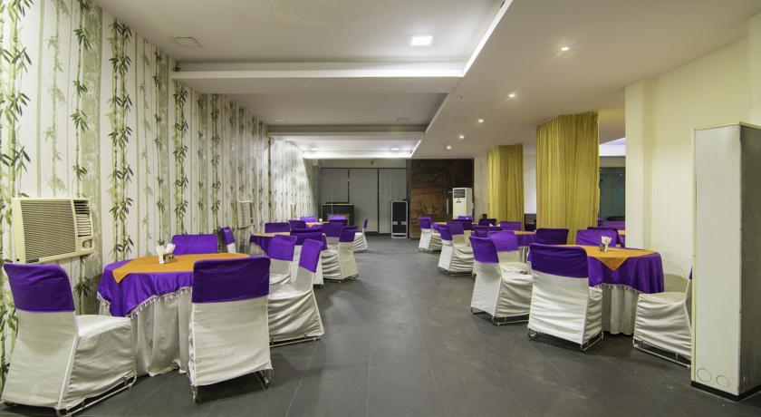 Treebo Palm Tree Palam Vihar Hotel Gurgaon Luaran gambar