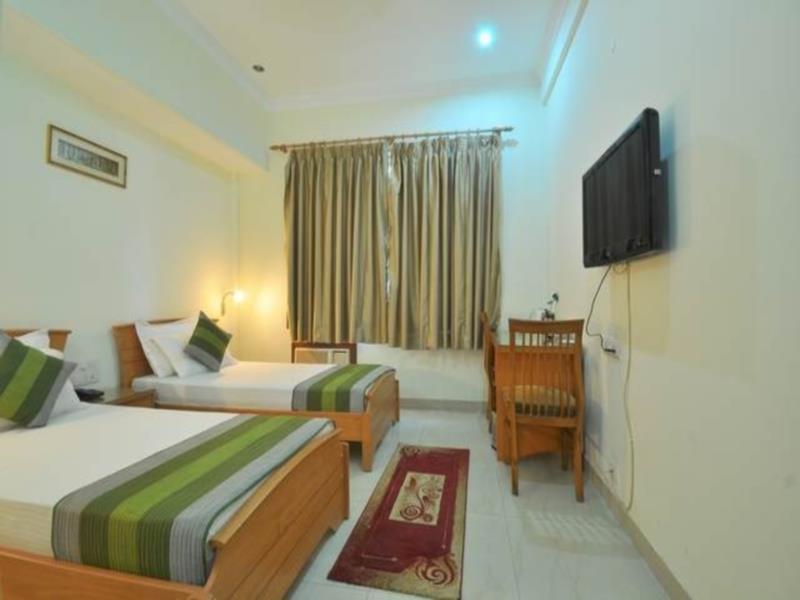 Treebo Palm Tree Palam Vihar Hotel Gurgaon Luaran gambar